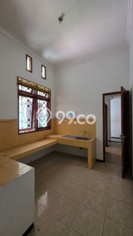 Rumah Luas Asri 3 KT Siap Pakai di Araya Malang Rumah Luas Asri 3 KT Siap Pakai di Araya Malang