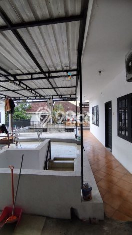 Aset Investasi! Kost Dijual di Pakis, Malang, 14 KT, 4 KM, Luas 250m2 Aset Investasi! Kost Dijual di Pakis, Malang, 14 KT, 4 KM, Luas 250m2