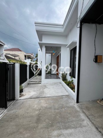 Rumah Modern Minimalis 4 KT Siap Huni di Blimbing Rumah Modern Minimalis 4 KT Siap Huni di Blimbing