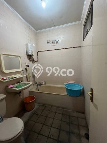 DIJUAL CEPAT! Rumah Siap Huni Area Strategis , LT 264m2m² Bangunan 160m2m² DIJUAL CEPAT! Rumah Siap Huni Area Strategis , LT 264m2m² Bangunan 160m2m²