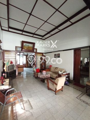 Rumah Eksklusif Siap Huni LT 880m2 di Klojen, Malang Rumah Eksklusif Siap Huni LT 880m2 di Klojen, Malang