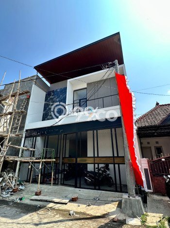 Rumah Kost untuk Dijual di Lowokwaru dengan 18 KT, 19 KM, Luas 300m2 Rumah Kost untuk Dijual di Lowokwaru dengan 18 KT, 19 KM, Luas 300m2