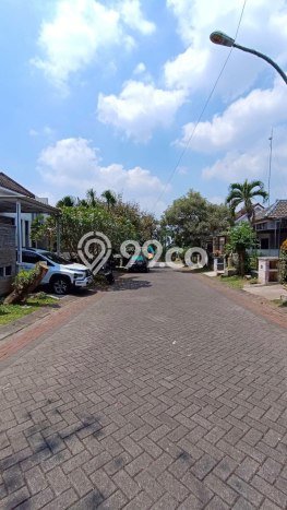 Rumah Luas Asri 2 KT Siap Pakai di Tidar Malang Rumah Luas Asri 2 KT Siap Pakai di Tidar Malang