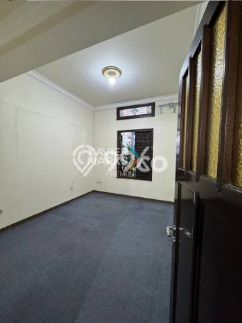 Rumah Cantik Siap Pakai Di Klojen Luas 400m2 Lokasi Strategis Rumah Cantik Siap Pakai Di Klojen Luas 400m2 Lokasi Strategis