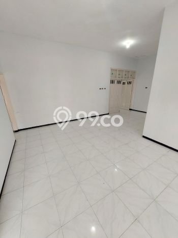 Rumah Luas Asri 5 KT Siap Pakai di Sulfat Malang Rumah Luas Asri 5 KT Siap Pakai di Sulfat Malang