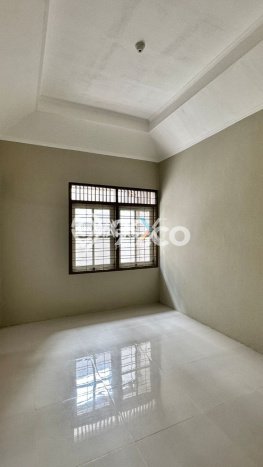 Dijual Cepat Rumah Bagus Siap Huni LB 80m2 di Blimbing, Malang Dijual Cepat Rumah Bagus Siap Huni LB 80m2 di Blimbing, Malang