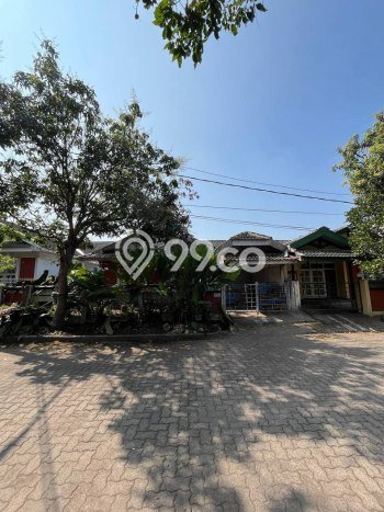 DIJUAL CEPAT! Rumah Siap Huni Area Strategis , LT 264m2m² Bangunan 160m2m² DIJUAL CEPAT! Rumah Siap Huni Area Strategis , LT 264m2m² Bangunan 160m2m²