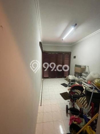Jarang Ada! Rumah Sewa 4 Kamar Bagus Siap Huni Veteran Jarang Ada! Rumah Sewa 4 Kamar Bagus Siap Huni Veteran