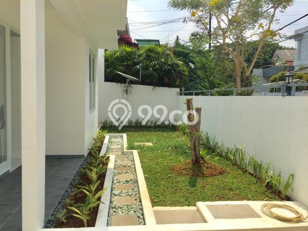 Disewakan! Rumah 3 Kamar Tidur &
1 Kamar Mandi di Sektor 3 - Bintaro, Tangerang Selatan Disewakan! Rumah 3 Kamar Tidur &
1 Kamar Mandi di Sektor 3 - Bintaro, Tangerang Selatan