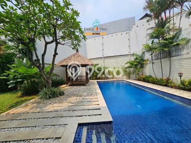 Rumah Eksklusif Siap Huni LT 685m2 di Cilandak, Jakarta Selatan Rumah Eksklusif Siap Huni LT 685m2 di Cilandak, Jakarta Selatan