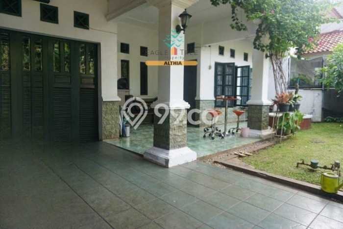Rumah Mewah LB 200m2 Siap Huni Desain Elegan di Bintaro, Tangerang Selatan Rumah Mewah LB 200m2 Siap Huni Desain Elegan di Bintaro, Tangerang Selatan