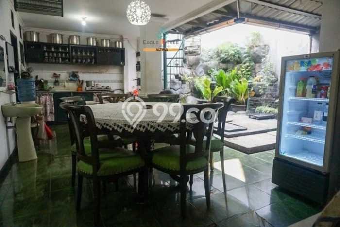 Rumah Mewah LB 200m2 Siap Huni Desain Elegan di Bintaro, Tangerang Selatan Rumah Mewah LB 200m2 Siap Huni Desain Elegan di Bintaro, Tangerang Selatan