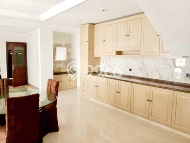 Rumah Kontrakan Tangerang Selatan LT 425m2 LB 500m2 Kawasan Sektor 9-Bintaro Rumah Kontrakan Tangerang Selatan LT 425m2 LB 500m2 Kawasan Sektor 9-Bintaro