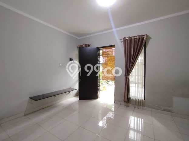 For Sale Hunian Rumah Nyaman 2 KT di Graha Raya, Tangerang Selatan For Sale Hunian Rumah Nyaman 2 KT di Graha Raya, Tangerang Selatan
