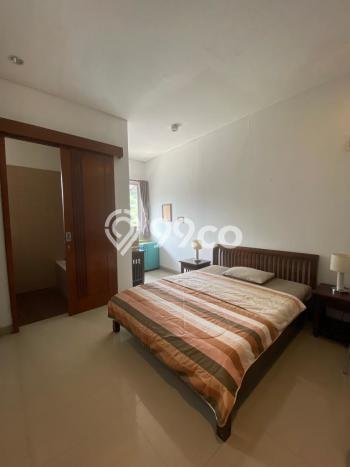 Rumah Eksklusif Siap Huni LT 232m2 di BSD, Tangerang Selatan Rumah Eksklusif Siap Huni LT 232m2 di BSD, Tangerang Selatan