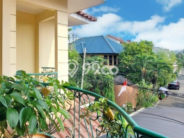 For Sale! Premium House LT 250m2 Desain Modern di Pondok Indah For Sale! Premium House LT 250m2 Desain Modern di Pondok Indah