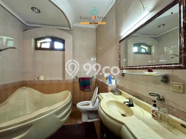 Lokasi strategis! Rumah siap huni dikontrakkan di BSD LB 400m2 Lokasi strategis! Rumah siap huni dikontrakkan di BSD LB 400m2