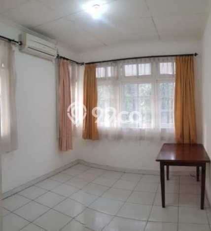 Jarang Ada! Rumah Sewa 4 Kamar Bagus Siap Huni Lippo Karawaci Jarang Ada! Rumah Sewa 4 Kamar Bagus Siap Huni Lippo Karawaci