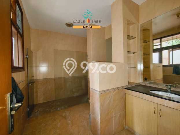 Rumah Elit Modern Siap Huni di Gandaria Jakarta Selatan Rumah Elit Modern Siap Huni di Gandaria Jakarta Selatan