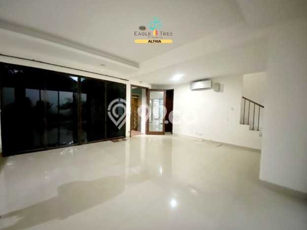 Disewakan Hunian Konsep Modern di BSD Tangerang Selatan dengan 4 Kamar Disewakan Hunian Konsep Modern di BSD Tangerang Selatan dengan 4 Kamar