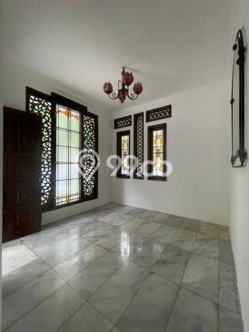 Rumah sewa siap huni 4 Kamar Tidur di Sektor 6 - Bintaro, Tangerang Selatan Rumah sewa siap huni 4 Kamar Tidur di Sektor 6 - Bintaro, Tangerang Selatan