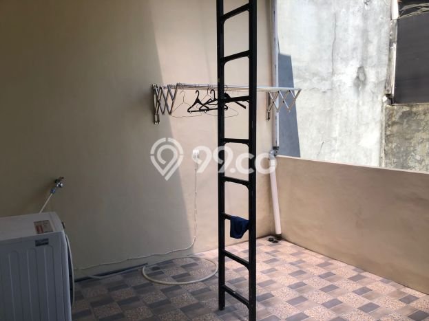 Jarang Ada! Rumah Sewa 4 Kamar Nyaman Siap Huni Graha Raya Jarang Ada! Rumah Sewa 4 Kamar Nyaman Siap Huni Graha Raya