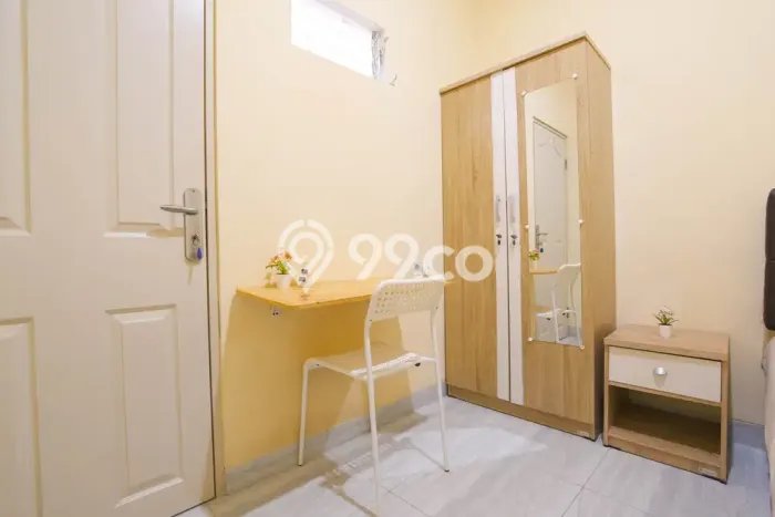 Kost Nyaman Strategis di Kebayoran Baru Full Furnished Kost Nyaman Strategis di Kebayoran Baru Full Furnished