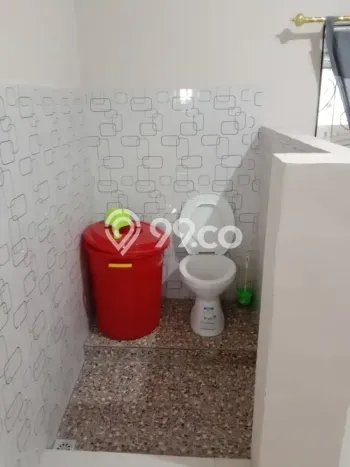Kost Lengkap Strategis di Tambaksari Full Furnished Kost Lengkap Strategis di Tambaksari Full Furnished