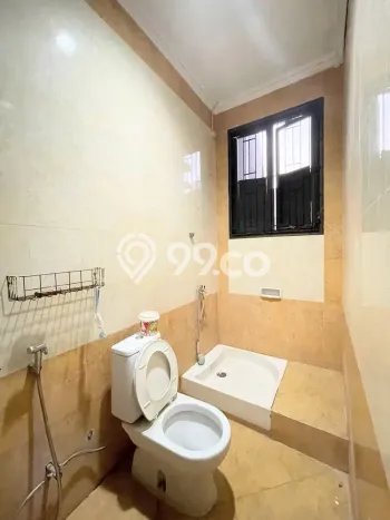 Kost Lengkap Strategis di Tenggilis Mejoyo Full Furnished Kost Lengkap Strategis di Tenggilis Mejoyo Full Furnished