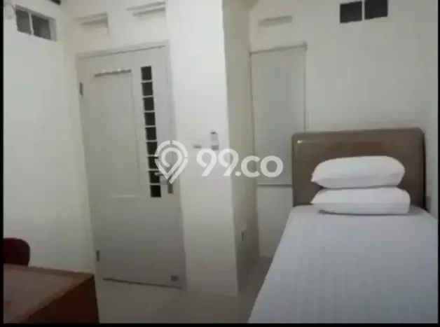 Kos-kosan Strategis Disewakan di Kebayoran Baru, Jakarta Selatan Kondisi Baik Full Furnished Kos-kosan Strategis Disewakan di Kebayoran Baru, Jakarta Selatan Kondisi Baik Full Furnished