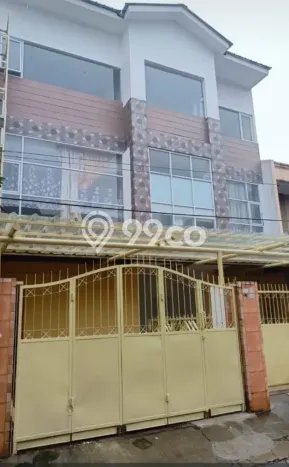 Kost Strategis Disewakan di Kebon Jeruk, Jakarta Barat Kondisi Baik Full Furnished Kost Strategis Disewakan di Kebon Jeruk, Jakarta Barat Kondisi Baik Full Furnished