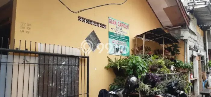 Disewakan Kost Lokasi Tebet, Jakarta Selatan Area Strategis Disewakan Kost Lokasi Tebet, Jakarta Selatan Area Strategis