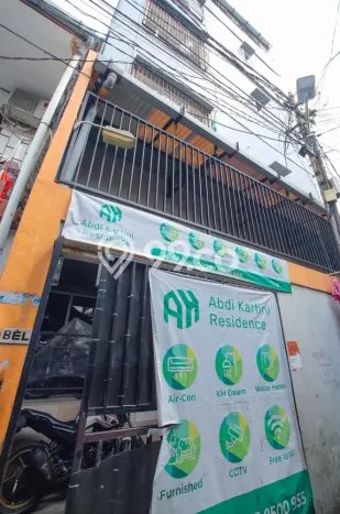 Kost Strategis Disewakan di Sawah Besar, Jakarta Pusat Kondisi Baik Full Furnished Kost Strategis Disewakan di Sawah Besar, Jakarta Pusat Kondisi Baik Full Furnished