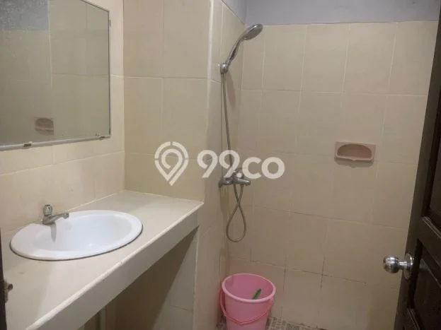 Kos-kosan Strategis Disewakan di Kuta, Badung Kondisi Baik Full Furnished Kos-kosan Strategis Disewakan di Kuta, Badung Kondisi Baik Full Furnished