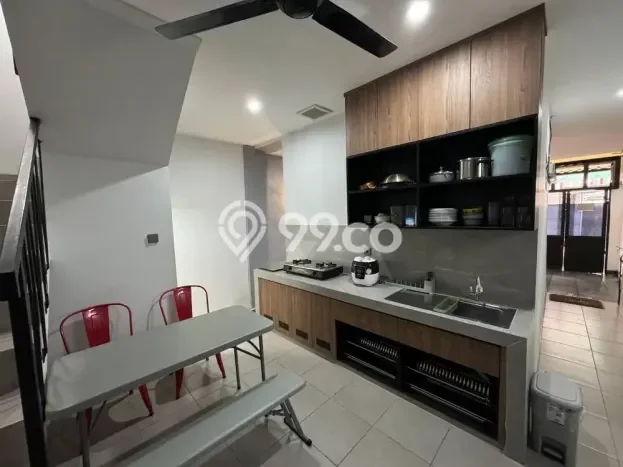 Kost Nyaman di Kebayoran Lama, Jakarta Selatan Cocok untuk Mahasiswa & Karyawan Kost Nyaman di Kebayoran Lama, Jakarta Selatan Cocok untuk Mahasiswa & Karyawan