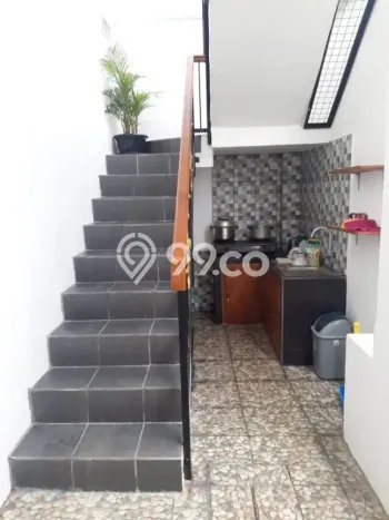 Tersedia Kost Lokasi Pancoran, Jakarta Selatan Area Strategis Tersedia Kost Lokasi Pancoran, Jakarta Selatan Area Strategis