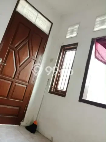 Kos-kosan Strategis Disewakan di Kedungkandang, Malang Kondisi Baik Full Furnished Kos-kosan Strategis Disewakan di Kedungkandang, Malang Kondisi Baik Full Furnished