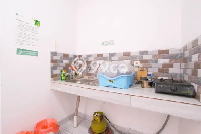 Kost Nyaman Strategis di Kebayoran Baru Full Furnished Kost Nyaman Strategis di Kebayoran Baru Full Furnished