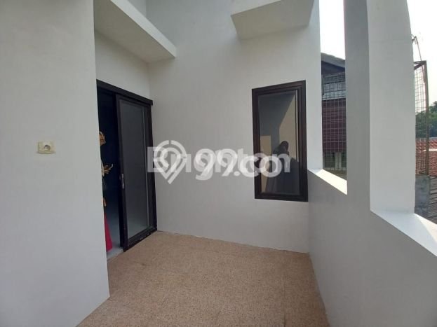 Rumah Luas Asri 4 KT Siap Pakai di Caman Bekasi Rumah Luas Asri 4 KT Siap Pakai di Caman Bekasi