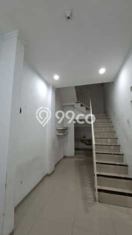 Rumah Strategis Modern Lb 125m2 di Ciracas, Jakarta Timur Rumah Strategis Modern Lb 125m2 di Ciracas, Jakarta Timur