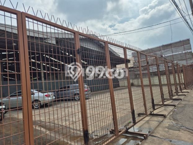 Area Ramai! Gudang Dijual di Cileungsi untuk Bisnis Luas Bangunan 3500m2 Area Ramai! Gudang Dijual di Cileungsi untuk Bisnis Luas Bangunan 3500m2