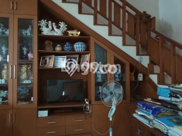 Jual Rumah Luas Megah Dengan View Cantik di Buaran, Jakarta Timur Jual Rumah Luas Megah Dengan View Cantik di Buaran, Jakarta Timur