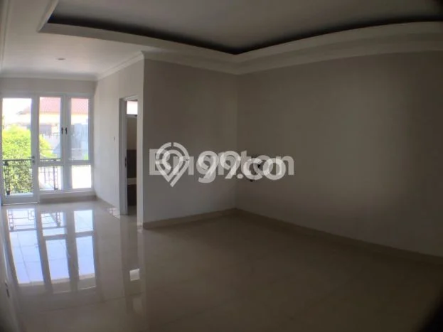 Rumah Elit LB 500m2 Siap Pakai Desain Elegan di Jatimelati, Bekasi Rumah Elit LB 500m2 Siap Pakai Desain Elegan di Jatimelati, Bekasi
