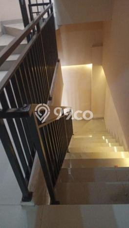 Dijual Hunian Rumah Terawat 2 KT di Taman Palem, Jakarta Barat Dijual Hunian Rumah Terawat 2 KT di Taman Palem, Jakarta Barat