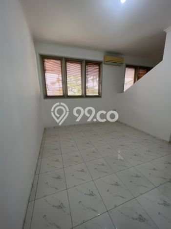 Rumah Elit Modern Tanpa Renovasi di Pantai Mutiara Jakarta Utara Rumah Elit Modern Tanpa Renovasi di Pantai Mutiara Jakarta Utara