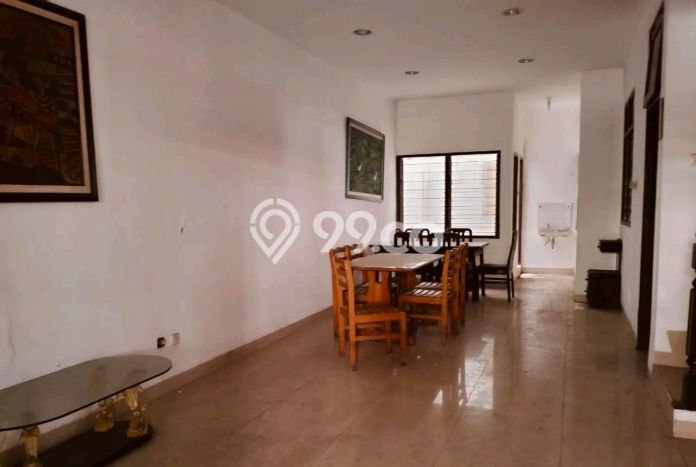 Dijual Rumah 5 Kamar Lokasi Strategis Nyaman dan Strategis di Kebon Jeruk Dijual Rumah 5 Kamar Lokasi Strategis Nyaman dan Strategis di Kebon Jeruk
