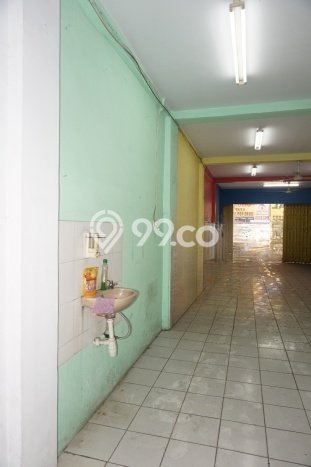 Unit Ruko Dijual di Tangerang LT 121m2 & LB 200m2 Unit Ruko Dijual di Tangerang LT 121m2 & LB 200m2