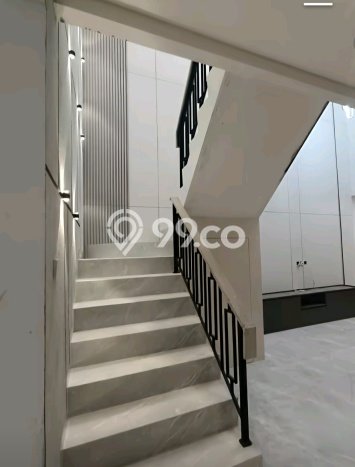 Dijual Rumah Luas Elegan Dengan View Cantik di Cengkareng Barat, Jakarta Barat Dijual Rumah Luas Elegan Dengan View Cantik di Cengkareng Barat, Jakarta Barat