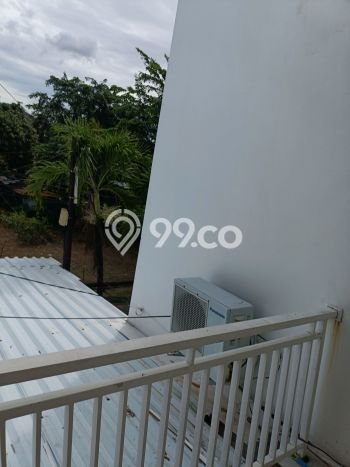 Disewakan! Rumah 3 Kamar Tidur &
3 Kamar Mandi di Cengkareng Barat, Jakarta Barat Disewakan! Rumah 3 Kamar Tidur &
3 Kamar Mandi di Cengkareng Barat, Jakarta Barat