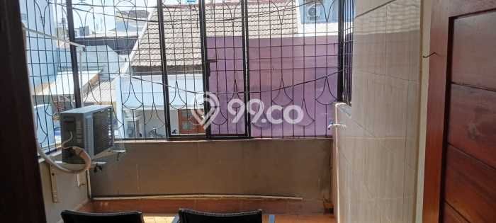 Rumah sewa siap huni 6 Kamar Tidur di Tanjung Duren, Jakarta Barat Rumah sewa siap huni 6 Kamar Tidur di Tanjung Duren, Jakarta Barat